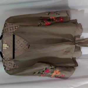 Fig and Flower, Boho Top, M, Top with bright floral embroidery.